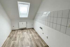 Neue Fußböden! Gemütliche Dachgeschosswohnung in ruhiger Lage von Aue – Marie-Müller-Straße 6, 8280 Aue – Vorschaubild 1