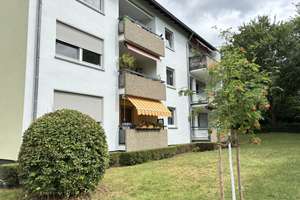 KAPITALANLAGE: VERMIETETE 2 ZI. WOHNUNG MIT BALKON U. CARPORT IN RUHIGER LAGE VON BERKERSHEIM