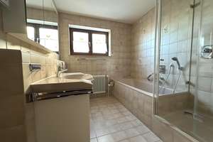 Charmante 4,5-Zimmerwohnung in kleiner Wohneinheit – Die vollständige Adresse der Immobilie erhältst du vom Anbieter., 72770 Betzingen, Reutlingen – Vorschaubild 10