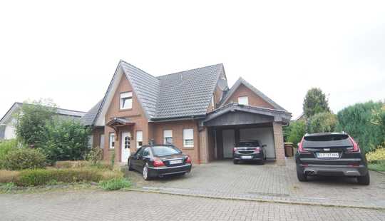 Bild von Großzügiges Einfamilienhaus mit Garten +Garage + extra Stellplatz für PKW oder Wohnmobil in Löningen