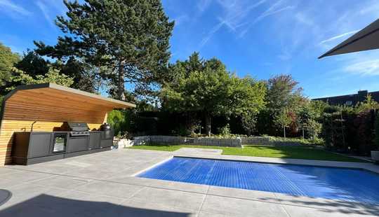 Bild von High-End Neubau Villa in Bad Vilbel mit Pool | Heimkino | Dachterrasse | Taunusblick