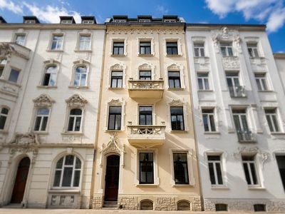 Stilvolle 4-Zimmer-Altbauwohnung mit Balkon in RWTH- und Westpark-Nähe