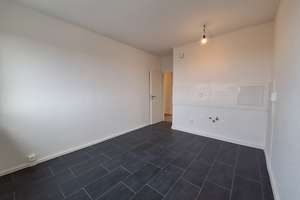 Ab 01.05.2026*Frisch renovierte 5 Zimmer-Wohnung im Hochparterre, 2 Bäder und Balkon! – Ringstraße 181, 4209 Grünau-Mitte, Leipzig – Vorschaubild 11