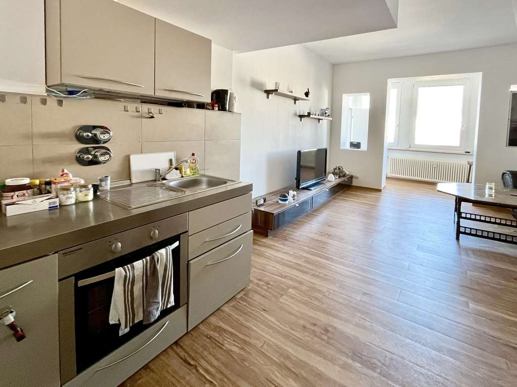 Immobilie in Bad Mergentheim - Großzügig geschnittene 2 Zimmerwohnung inkl. Einbauküche - Bild 2