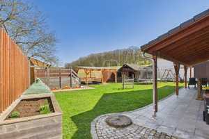 Großes Einfamilienhaus mit tollem Garten und herrlichem Ausblick – Schweinfurt (Kreis) – Vorschaubild 14