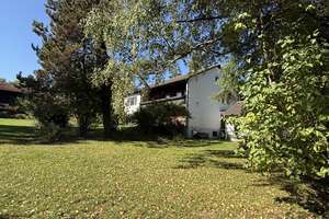 MH Immobilien - Attraktives Zweifamilienhaus - Kapitalanlage oder Eigennutz- Fernwärme möglich! – Die vollständige Adresse der Immobilie erhältst du vom Anbieter., 84424 Isen – Vorschaubild 1