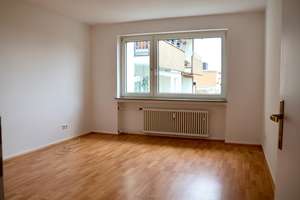 Sonnige 3-Zimmer-Eigentumswohnung mit Südwestbalkon in Düsseldorf-Unterbach – provisionsfrei – Ahornstraße 2, 40627 Unterbach, Düsseldorf – Vorschaubild 8