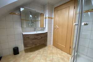 Attraktives Reihenmittelhaus in Burgfarrnbach mit kleinem Garten & Solarthermie – Die vollständige Adresse der Immobilie erhältst du vom Anbieter., 90768 Atzenhof, Burgfarrnbach, Fürth – Vorschaubild 17