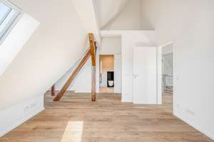 Liebevolle Dachgeschoss-Maisonette im kernsanierten Altbau – Die vollständige Adresse der Immobilie erhältst du vom Anbieter., 14195 Dahlem, Berlin – Vorschaubild 6