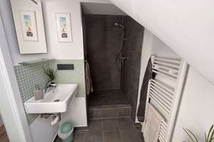 NORDEND: Funky Dachgeschoss Maisonette mit Süd Loggia! – Die vollständige Adresse der Immobilie erhältst du vom Anbieter., 60389 Nordend-Ost, Frankfurt am Main – Vorschaubild 14