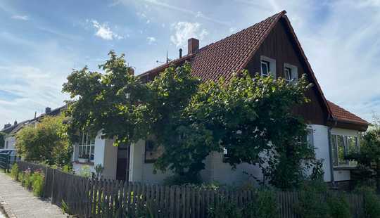 Bild von Mehr als nur eine Doppelhaushälfte – Haus mit Wintergarten, Kamin & Traumgarten