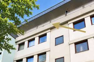 Penthouse-Charakter – Dachgeschosswohnung mit zwei Balkonen und PKW-Stellplatz