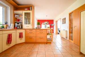 *** Traumhafter Garten mit Traumhaus ***
Eltern und Kinder werden dieses Haus lieben – Leer (Kreis) – Vorschaubild 25