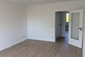 RESERVIERT - Neu renovierte 4-Zi. Wohnung mit Fahrstuhl und sonnigem Südbalkon - sofort frei! – Die vollständige Adresse der Immobilie erhältst du vom Anbieter., 30177 List, Hannover – Vorschaubild 14