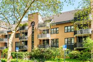 Gepflegte 2-Zimmer Wohnung mit Balkon und Tiefgaragenstellplatz in der Nähe vom Beethovenpark!