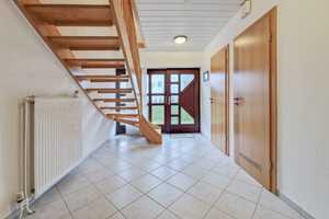 Ihr neues Zuhause: Gepflegtes Einfamilienhaus
mit Wintergarten, großzügigem Garten & Doppel-Carport – Steinburg (Kreis) – Vorschaubild 3