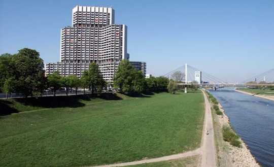 2 Zimmerwohnung auf der Ostseite des Collini Center