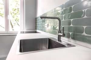 Coole lässige Altbauwohnung, begehbarer Kleiderschrank, voll eingerichtet, BOLON Designboden – Herzogstraße 25, 40215 Friedrichstadt, Düsseldorf – Vorschaubild 12
