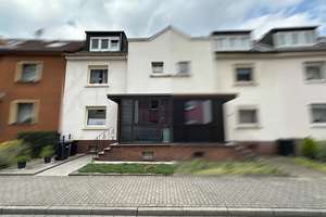 Haus zur Miete | ca. 155 m² Wohnfläche 
3 Etagen mit Garten
Gelsenkirchen-Rotthausen