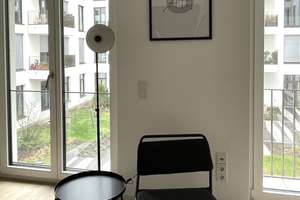 Möblierte Wohnung mit Balkon direkt an der East Side Gallery – ruhig zum Innenhof – Mühlenstraße 20, 10243 Friedrichshain, Berlin – Vorschaubild 3