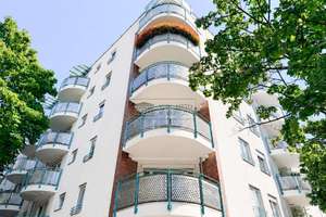 Ankommen und wohlfühlen – Helle 2-Zimmer-Wohnung mit zwei Balkonen – Die vollständige Adresse der Immobilie erhältst du vom Anbieter., 12459 Oberschöneweide, Berlin – Vorschaubild 2