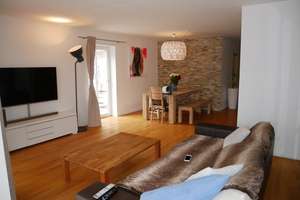 Schönes Haus im Haus in ruhiger Ortsrandlage bei Prien am Chiemsee – Die vollständige Adresse der Immobilie erhältst du vom Anbieter., 83209 Prien am Chiemsee – Vorschaubild 8