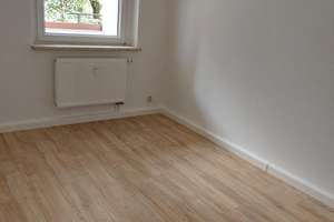 Frisch renoviert!  3-Zimmer-Whg EG! Wanne Loggia! – Gohliser Straße 48, 1157 Cotta (Stadtteil), Dresden – Vorschaubild 8