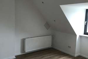 Helle, gemütliche Dachgeschosswohnung mit Wohnküche – Gneisenaustraße 25, 52068 Panneschopp, Aachen – Vorschaubild 4