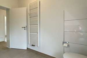 *kernsanierte und hochwertige Altbauwohnung*Tageslichtbad*Holsterhausen* – Bunsenstr. 23-25, 45145 Holsterhausen, Essen – Vorschaubild 4