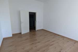 +++GROßE 1-R. WHG. m. BALKON+TAGESLICHTBAD m. WANNE+++SEHR GROßZÜGIGE RÄUME+++ – Reichpietschstraße 27, 4317 Reudnitz-Thonberg, Leipzig – Vorschaubild 2
