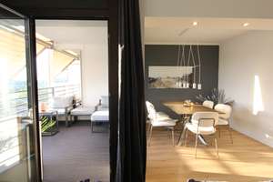 4-Zimmer Luxuswohnung mit Panoramablick bis ins Siebengebirge.Schwimmbad und Sauna im Haus. – Die vollständige Adresse der Immobilie erhältst du vom Anbieter., 53117 Bonn-Castell, Bonn – Vorschaubild 3