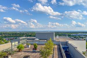 SOPART IMMOBILIEN - Stilvolle 2-Zimmer-Wohnung im Ramses-Hochhaus - spektakulärer Rooftop-Pool – Die vollständige Adresse der Immobilie erhältst du vom Anbieter., 81243 Aubing-Süd, München – Vorschaubild 18