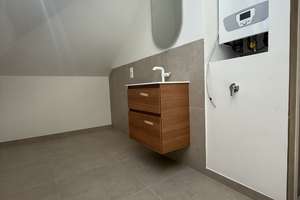  Stilvolle 3-Raum-DG-Wohnung MÖBLIERT mit EBK – Reinsburgstraße 76, 70178 Rotebühl, Stuttgart – Vorschaubild 7
