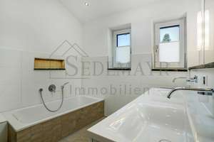 VERKAUF: Traumhaus in ruhiger Lage – Pool, Sauna & Whirlpool inklusive! – Die vollständige Adresse der Immobilie erhältst du vom Anbieter., 82205 Gilching – Vorschaubild 44