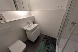 Helle 2 Zimmer Wohnung in der Südstadt nah am Maschsee - Tiefgarage, Aufzug, Balkon, Einbauküche – Alte Döhrener Str. 80a, 30173 Südstadt, Hannover – Vorschaubild 6