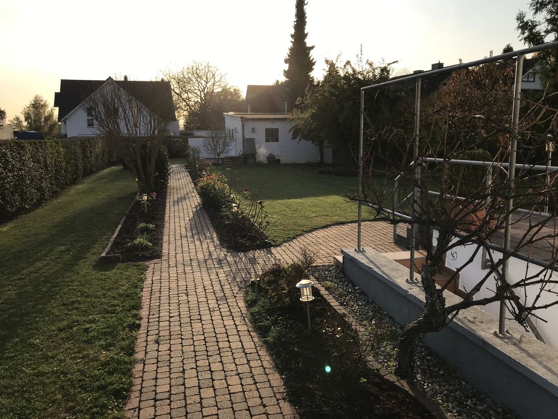 Ein Haus für die große Familie...V-E-R-K-A-U-F-T.. image 2