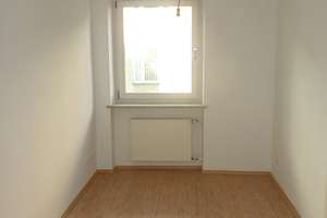 GLOCKENBACH - 2,5 ZIMMER - BALKON - EBK - AN DER ISAR – Auenstr. 7, 80469 Glockenbach, München – Vorschaubild 7