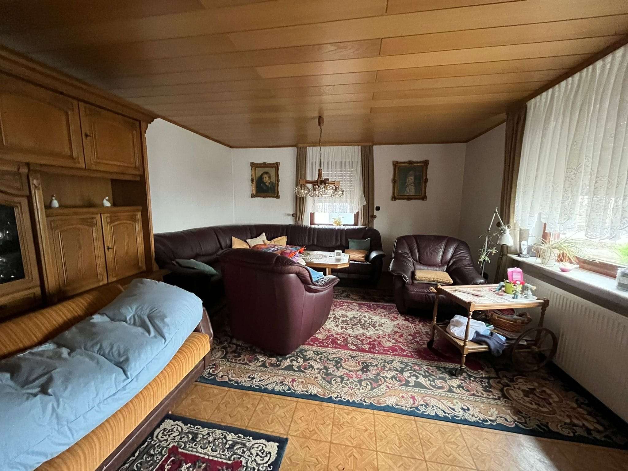 Immobilie in Ulrichstein - Einfamilienhaus mit zwei Garagen und separatem Gartengrundstück in Ulrichstein-Wohnfeld - Bild 9