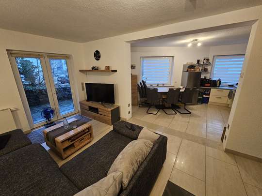 Exklusive, moderne 2-Zimmerwohnung mit Terrasse in gepflegtem MFH am Weidenauer Giersberg