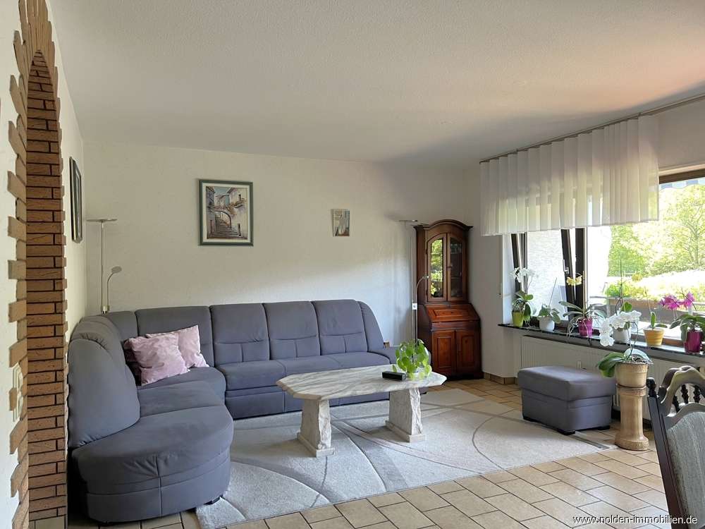 Immobilie in Schwetzingen - ***VIELSEITIG & GROSSZÜGIG – 4 WOHNEINHEITEN MIT GARTEN, GARAGE & STELLPLÄTZEN*** - Bild 16