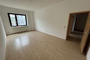 Helle und familienfreundliche 3-Zimmer-Wohnung im Erdgeschoss mit Balkon! – Halberstädter Straße 30, 39112 Sudenburg, Magdeburg – Vorschaubild 3