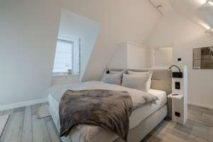 Exklusives Wohnhaus mit Ferienwohnung auf Sylt mit Garage – Zwischen den Hedigen 10a+b, 25980 Sylt (Gemeinde) – Vorschaubild 8