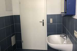 Sehr schöne helle 1-Raumwohnung mit schönem Bad und neuem Laminatfußboden !!! – 1259 Großzschachwitz, Dresden – Vorschaubild 8