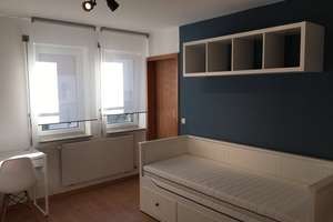 Möbliertes 1-Zimmer-Appartement - ideal für Pendler*innen u. Student*innen – Hohenloher Str. 3, 70435 Zuffenhausen-Mitte, Stuttgart – Vorschaubild 2