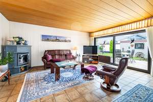 2007 aufgestockter Bungalow mit einer Gesamtfläche von ca. 285 m² und variabelsten Möglichkeiten. – Die vollständige Adresse der Immobilie erhältst du vom Anbieter., 50259 Pulheim – Vorschaubild 2