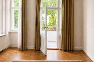 Exklusive 4-Zimmer-Altbauwohnung am Rüdesheimer Platz – Landauer Str. 15, 14197 Wilmersdorf, Berlin – Vorschaubild 2
