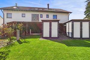 Viel Platz für die ganze Familie – Modernes RMH mit 5 Zimmern und sonnigem Garten! – Die vollständige Adresse der Immobilie erhältst du vom Anbieter., 72631 Aichtal – Vorschaubild 15