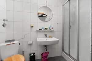 Property thumbnail 11