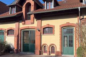 Bezugsfreie - helle 2-Zimmerwohnung mit eigener Terrasse in denkmalgeschützter Hofanlage