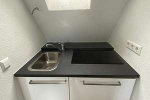 Schöne Ein-Zimmer-Dachgeschoss-Wohnung in Stuttgart-Weilimdorf – Die vollständige Adresse der Immobilie erhältst du vom Anbieter., 70499 Weilimdorf (Ortsteil), Stuttgart – Vorschaubild 8